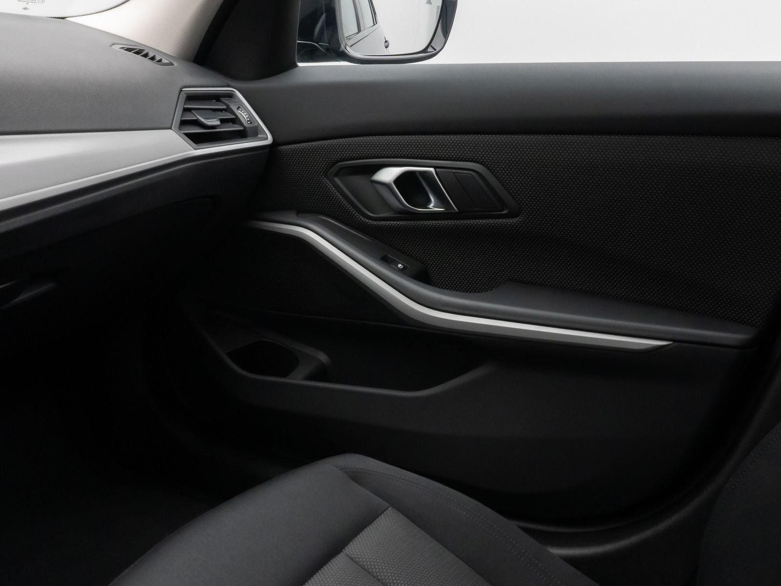 Fahrzeugabbildung BMW 320d xD Stop&Go DAB Kamera HUD Komfort Widscreen