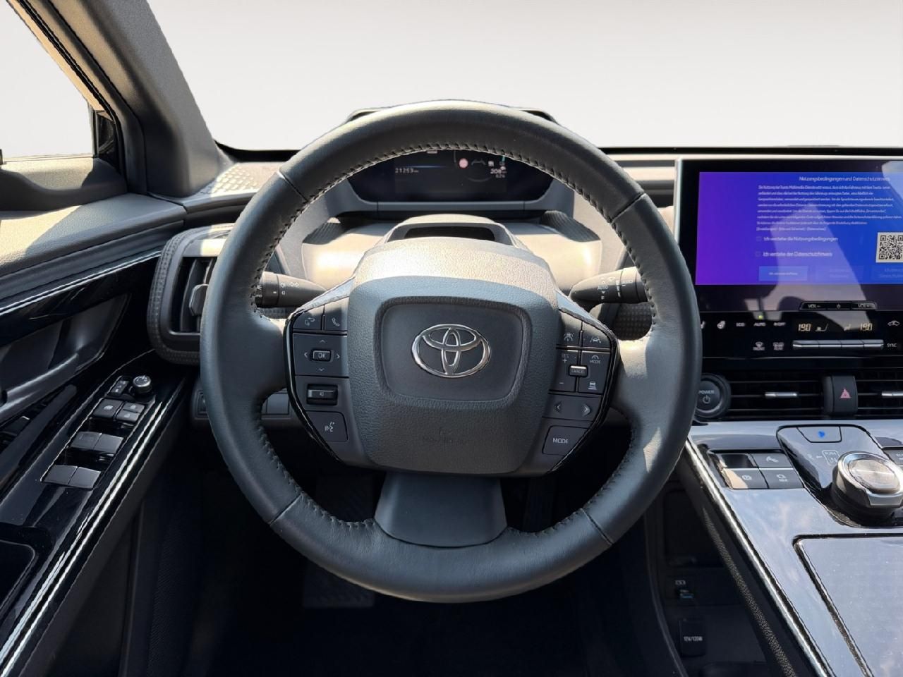 Fahrzeugabbildung Toyota bZ4X FWD