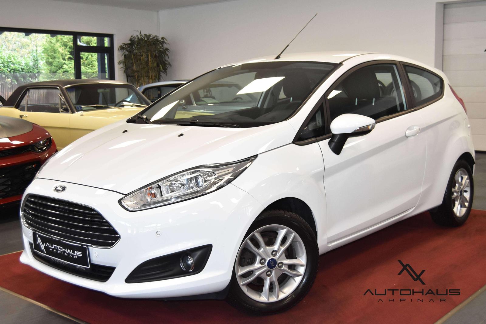 Ford Fiesta Trend. SHZ. BLUE. PDC. TÜV. SERVICE. ALLW