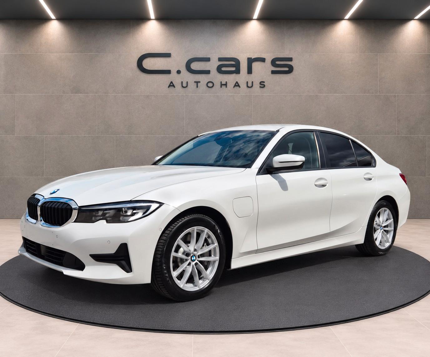 BMW 330