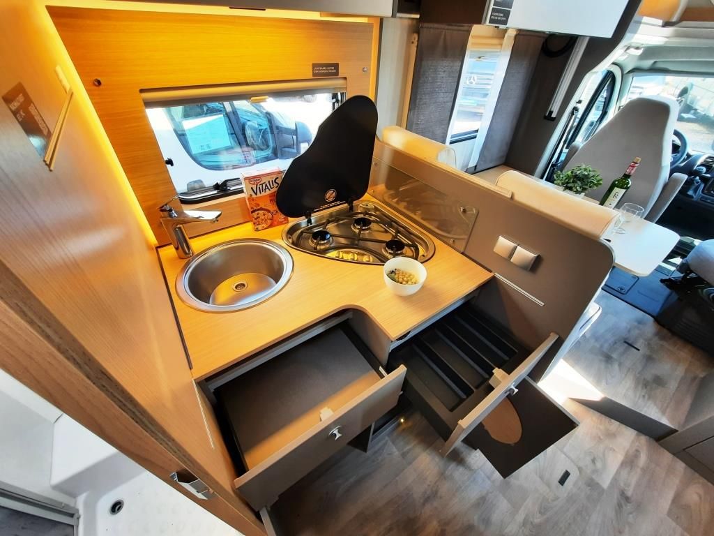 Fahrzeugabbildung LMC Tourer Lift H 730 G Verfüg./Sparen Sie 7.401,- €