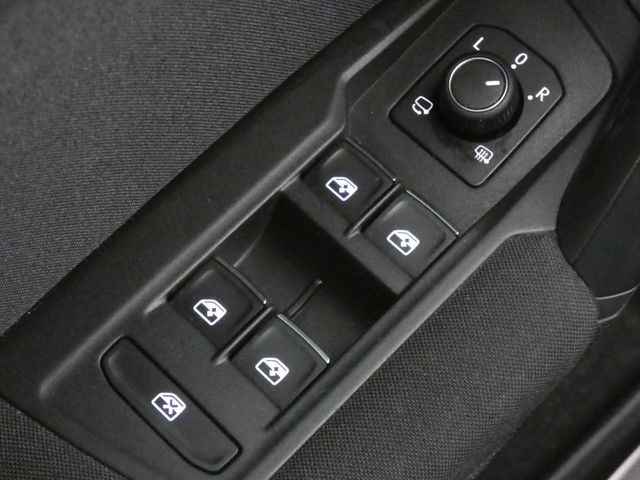 Tiguan 1.5 TSI Active DSG AHK NAVI el.Heckklappe
