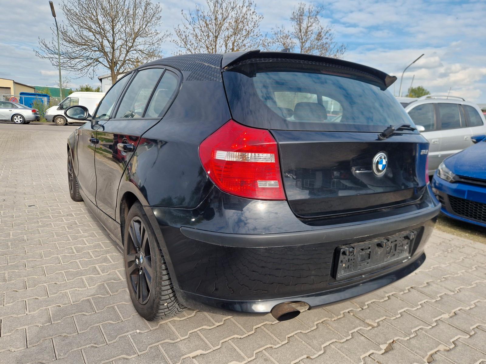 BMW 116i Edition Sport Gepflegt,Navi,ALU,TÜV 10/2026
