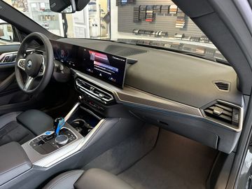 BMW i4 eDrive 35 M Sport HiFi DAB LED RFK Klimaaut.