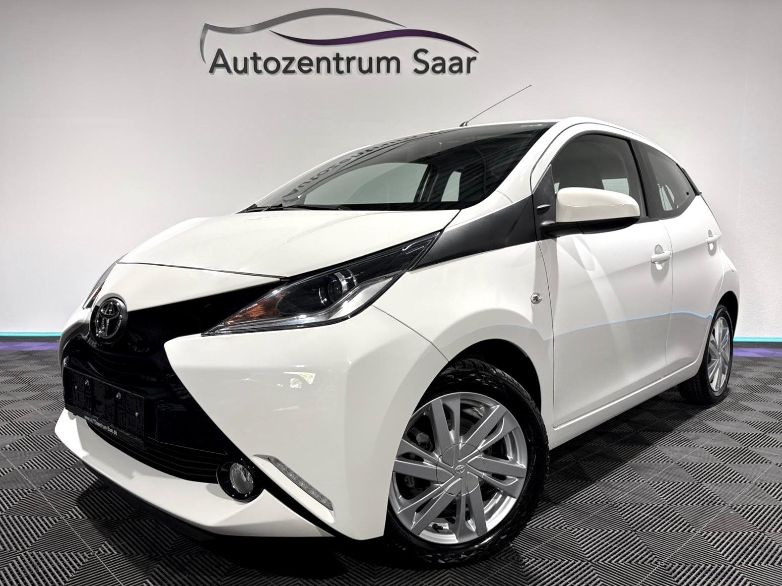 Toyota AYGO X-Play Touch Kamera CarPlay Tempomat Klima