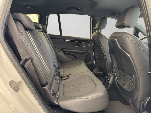 Fahrzeugabbildung BMW 220i Gran Tourer M Sport+7Sitz+Cam+ACC+HUD+H&K