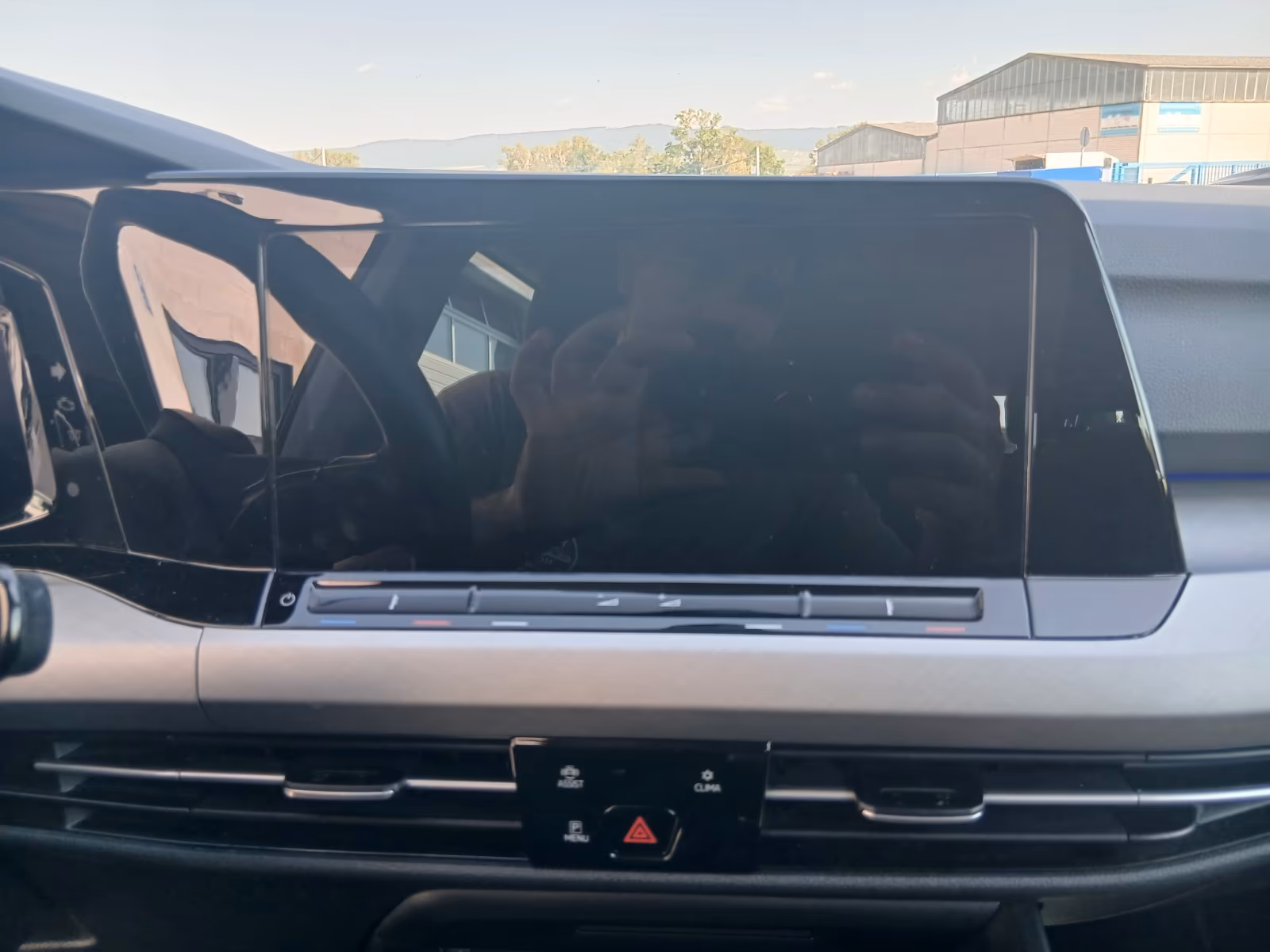 Volkswagen Golf VIII Variant Life vom Kfz Meisterbetrieb, миниатюра 16