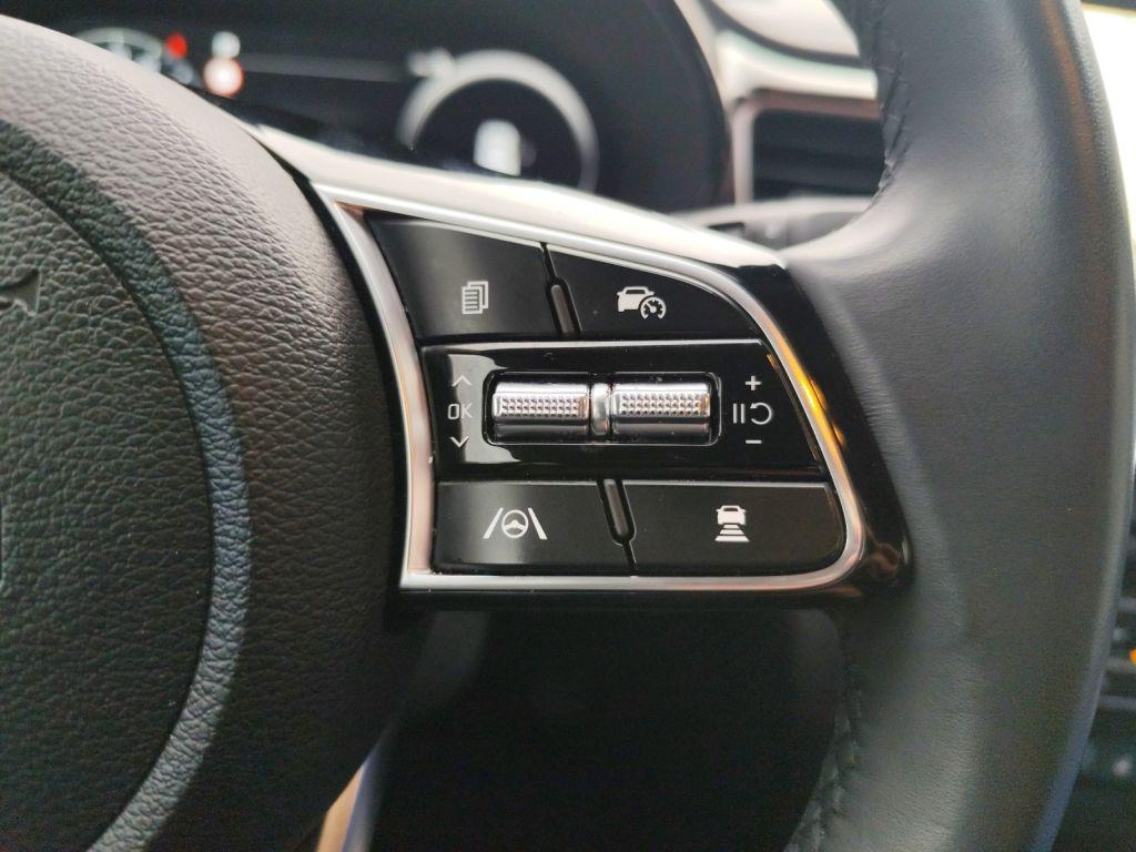 Kia Ceed SW 1.5T AT Platinum Leder