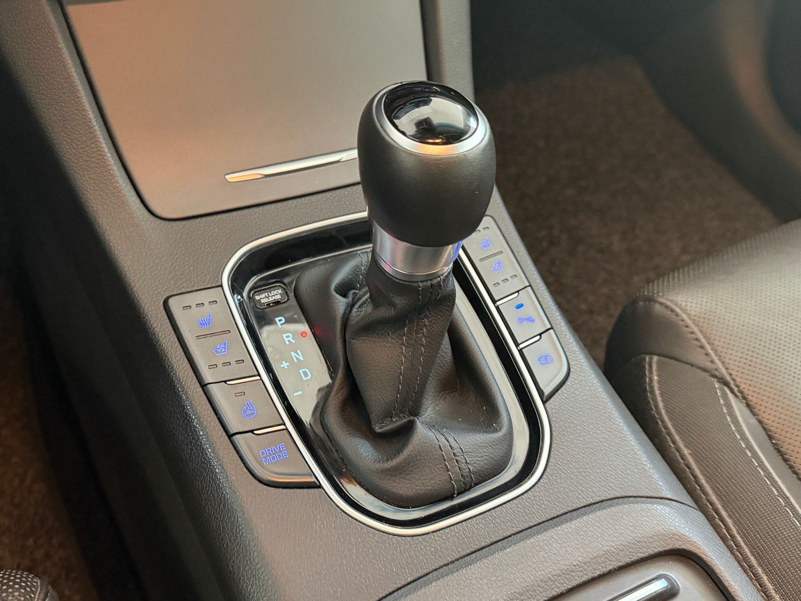 Fahrzeugabbildung Hyundai i30 Prime CW /AUTOMATIK/MEMORY/LEDER/HEIZ-LENKR
