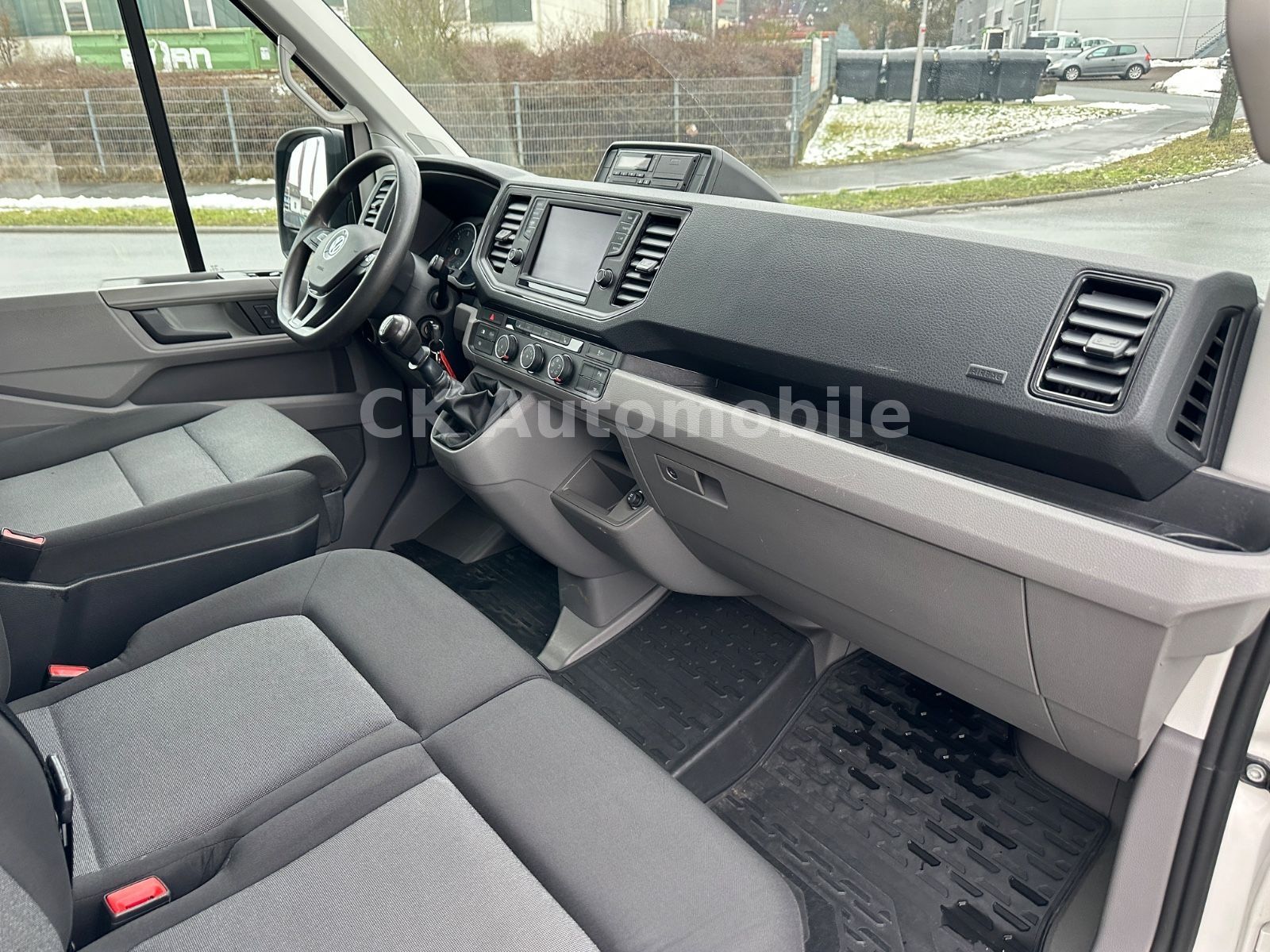 Fahrzeugabbildung Volkswagen Crafter Kasten 35 FWD 2.0TDI/Klima/Navi/SHZ/AHK