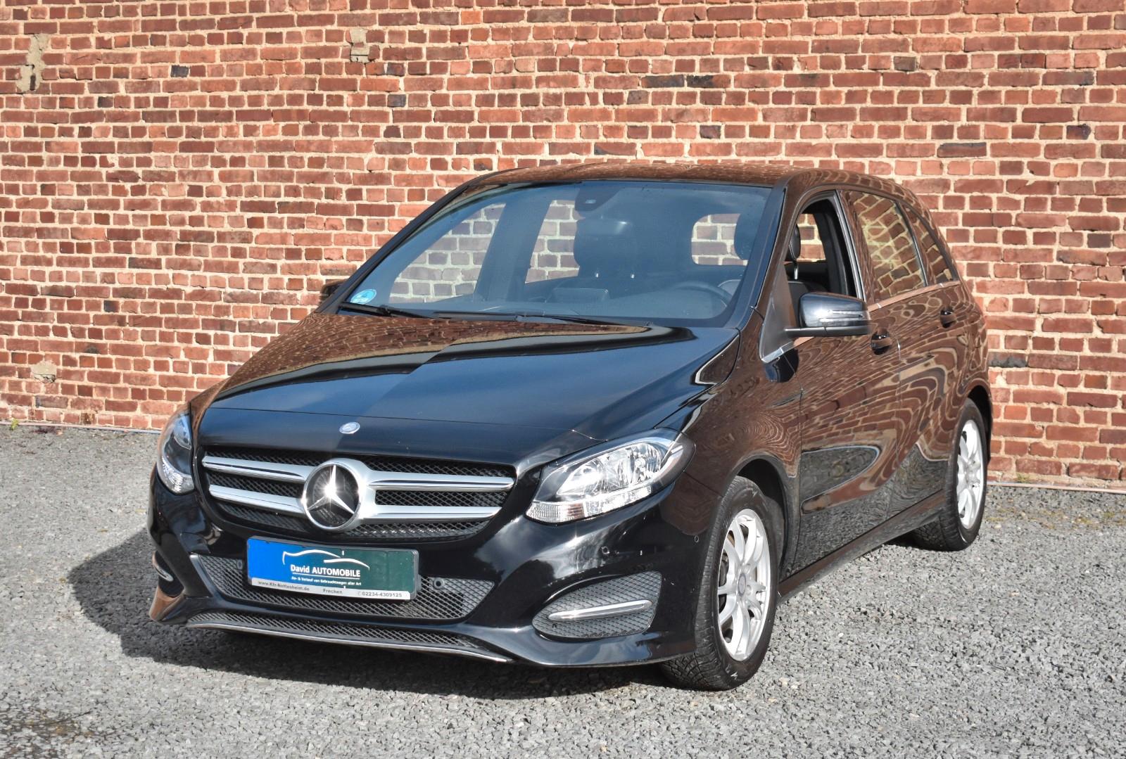 Mercedes-Benz B 180 NAVI T-LEDER TEMPOMAT 8xALU KLIMA SITZHEIZ