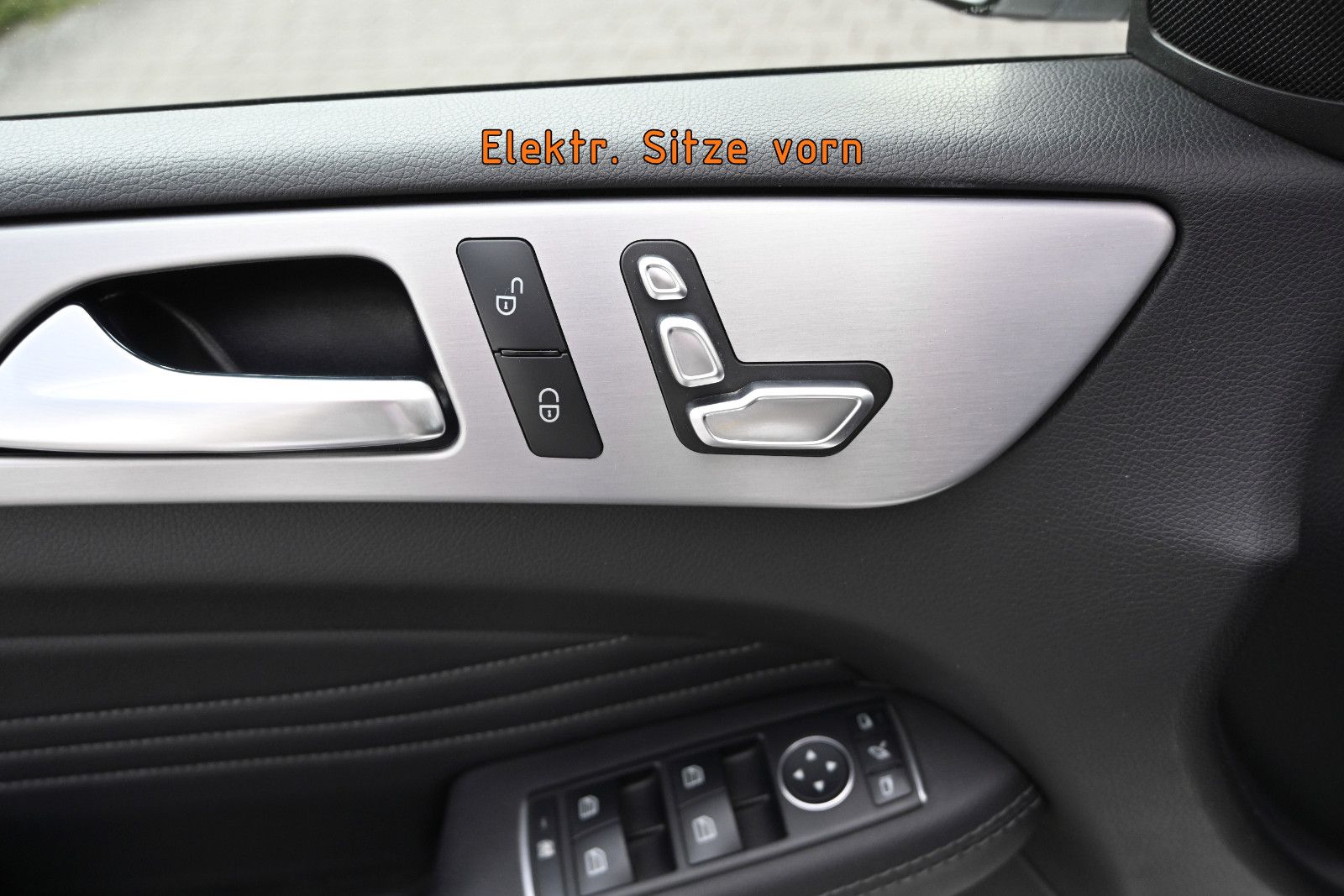 Fahrzeugabbildung Mercedes-Benz GLE 350 d 4MAT. AMG LINE °NIGHT°AHK°ILS°360°SHD°