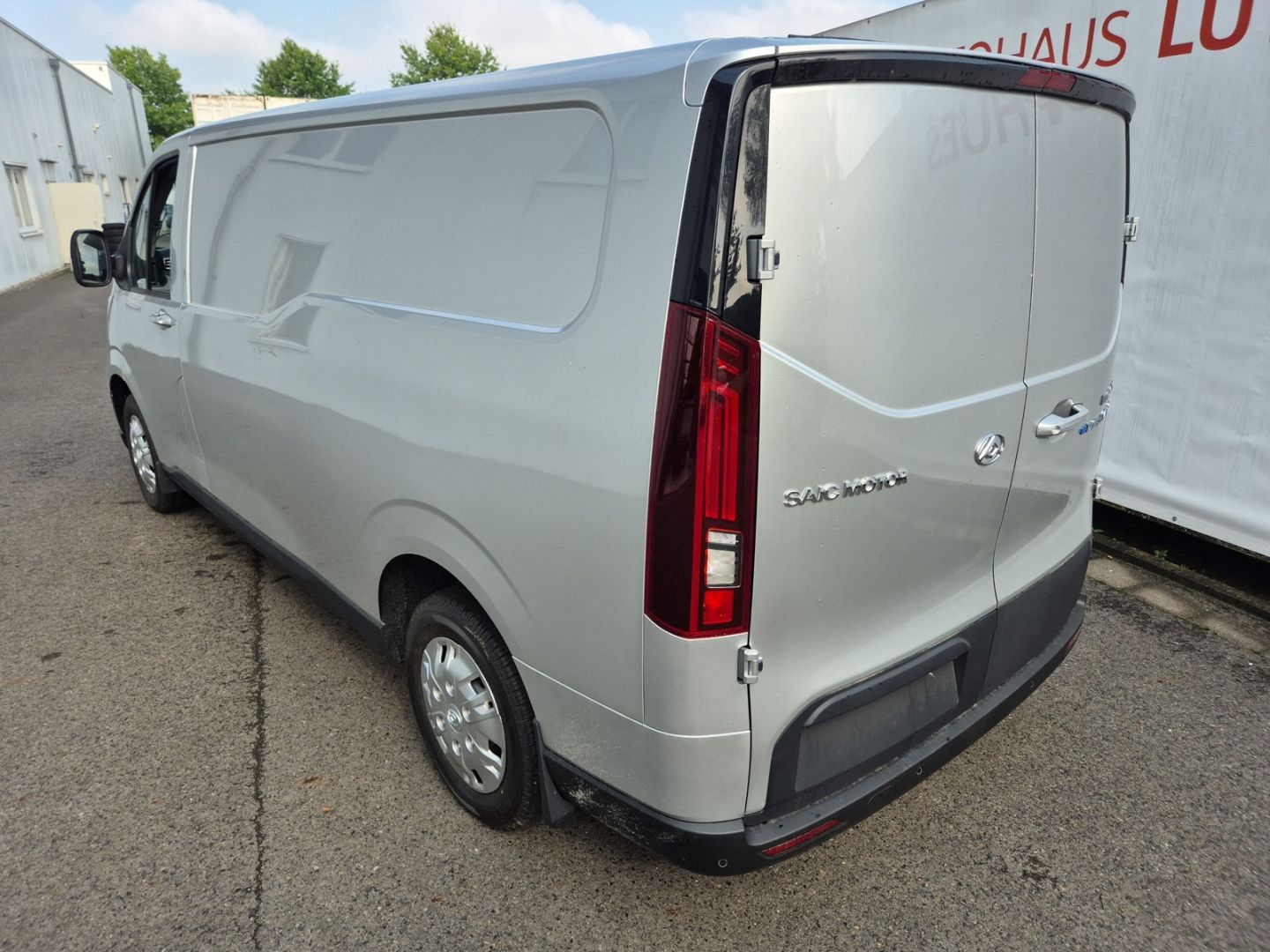 Fahrzeugabbildung Maxus eDeliver7 L2 88 kWh AT FWD LED ACC CarPlay SHZ