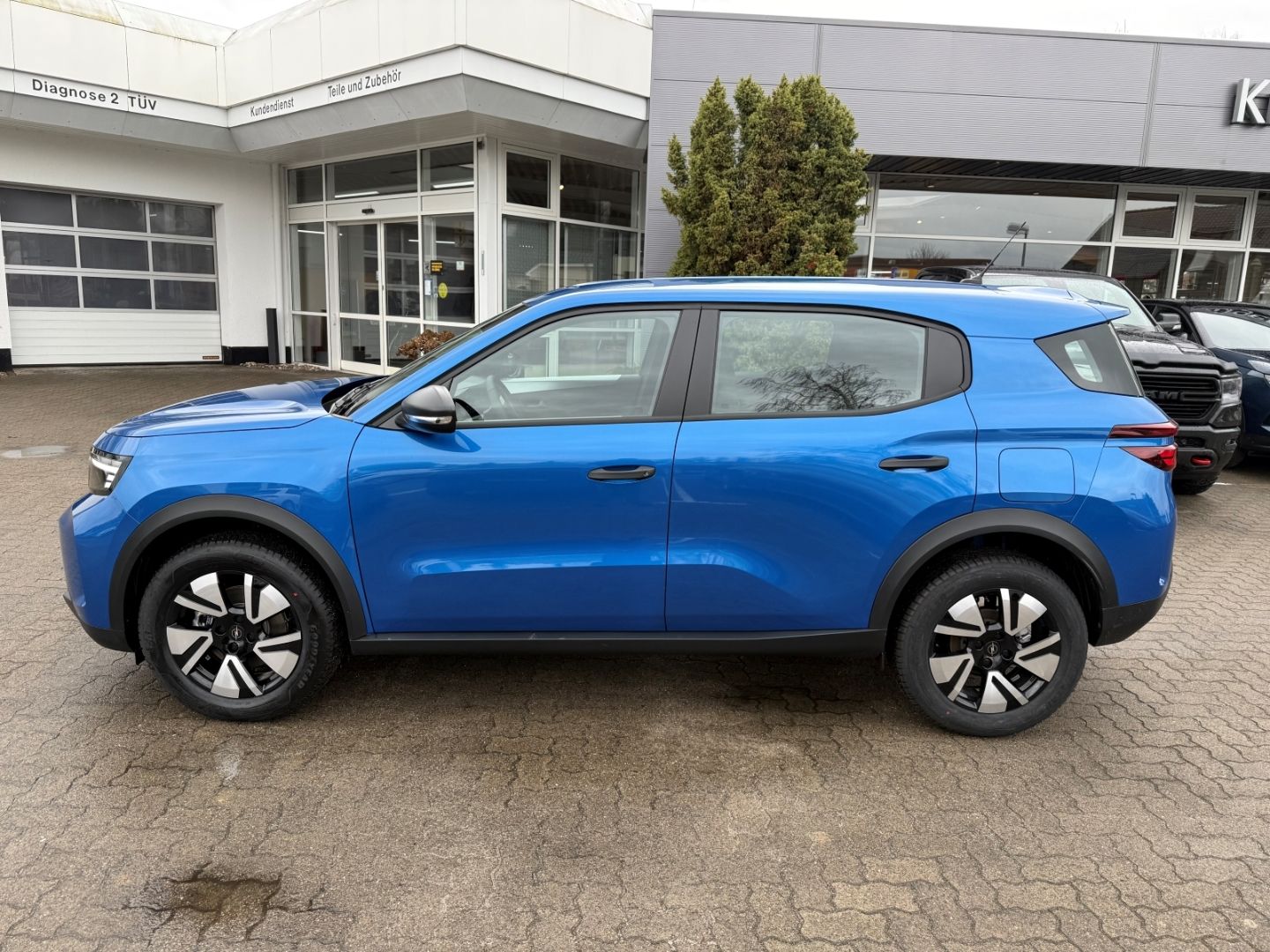 Fahrzeugabbildung Opel Frontera Edition 1.2 SHZ+LHZ+Kamera+Allwetter
