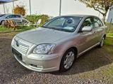 Toyota Avensis 1.8 Liftback 1.Hand Inspkt.Neu - gebrauchte Toyota Avensis aus dem Jahr 2005