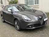 Alfa Romeo Giulietta Turismo - Alfa Romeo Giulietta aus 2013