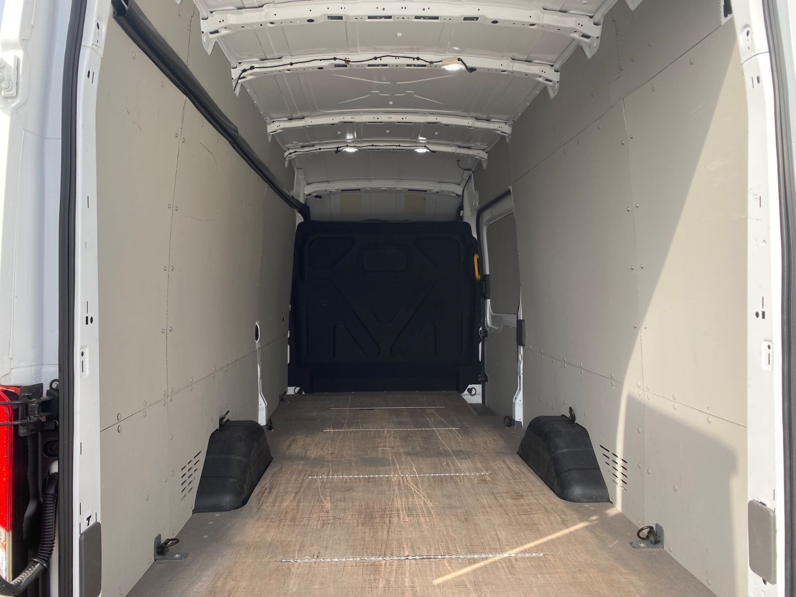Fahrzeugabbildung Ford Transit Kasten 350 L4 H3Trend,1Hd,Garantie