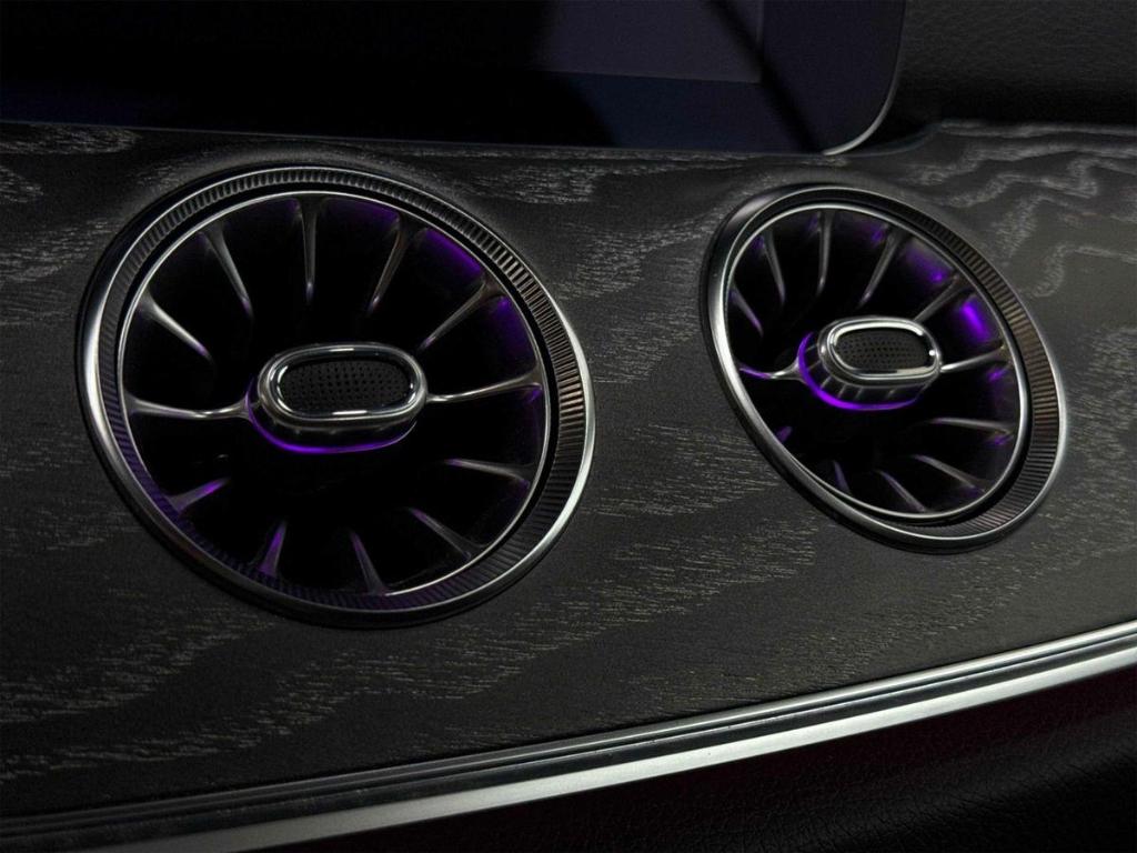 Mercedes-Benz E 200 Avantgarde, Leder, 19 , Kamera, LED, Burme