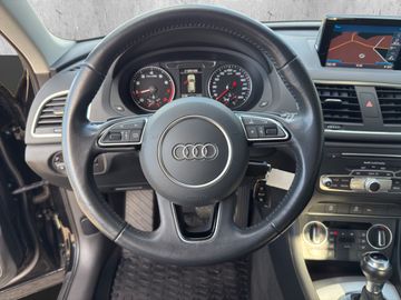 Audi Q3 1.4 TFSI basis Navi+SHZ+2xKlima+LM+PDC+AUT