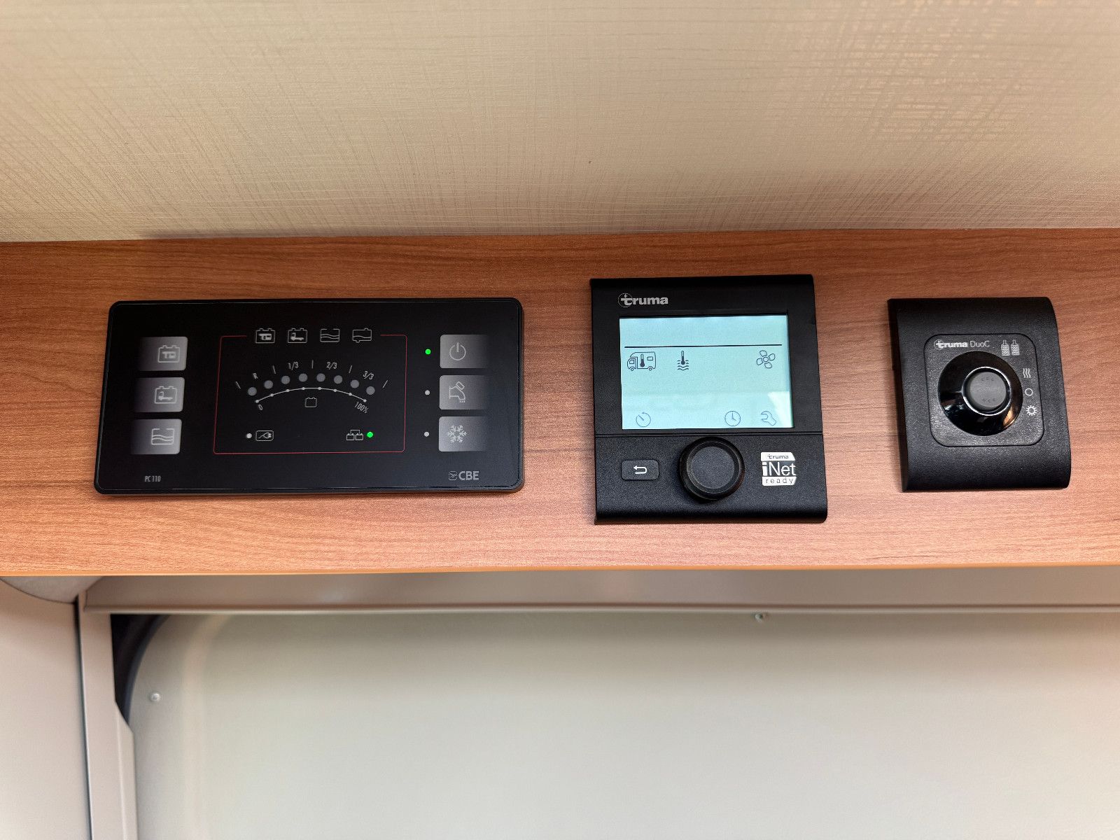 Fahrzeugabbildung Pössl SUMMIT 600 PLUS SOLAR TV AHK KAMERA NAVI SAT 1H