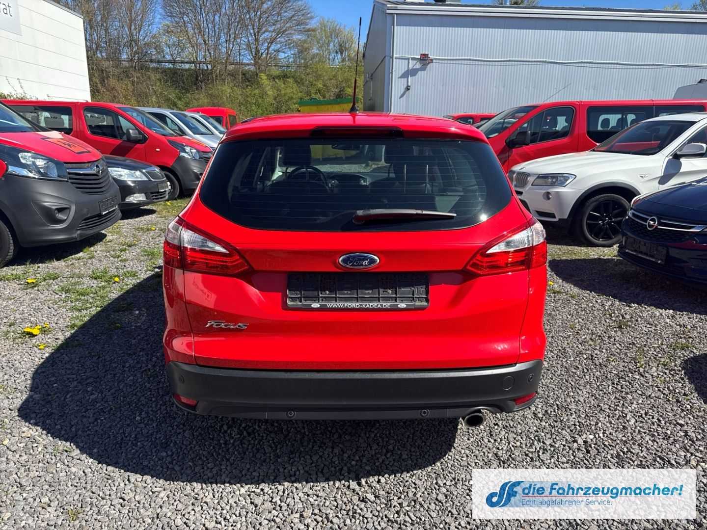 Fahrzeugabbildung Ford Focus Turnier Titanium Navi Leder *EXPORT