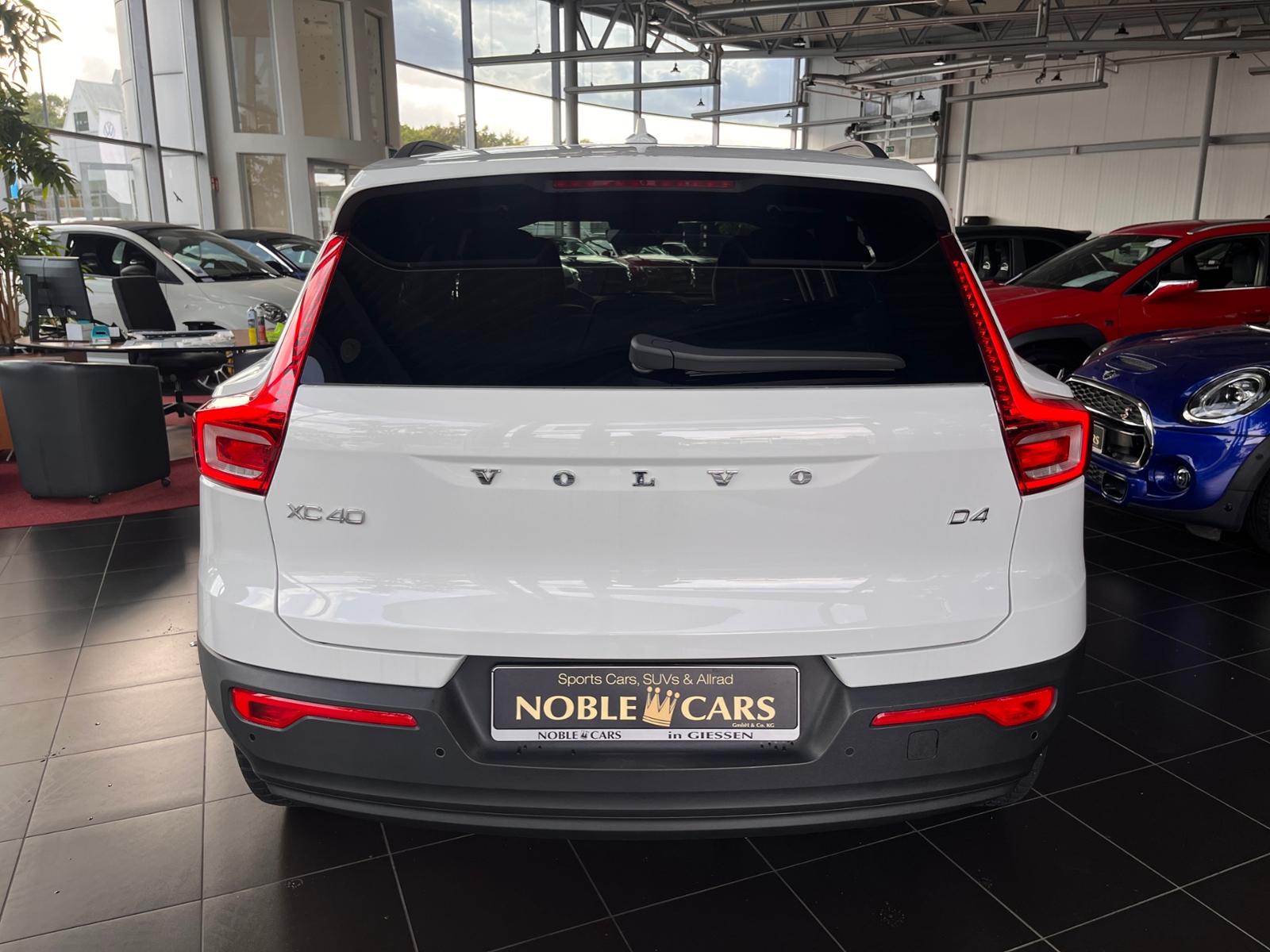 Volvo XC40 AWD AHK LED NAVI ALU
