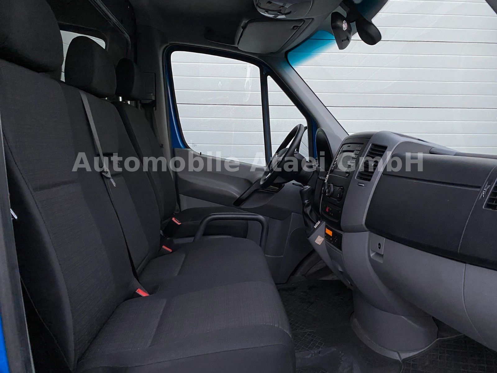 Fahrzeugabbildung Mercedes-Benz Sprinter 319 CDI V6 AHK 3,5t+ KAMERA (0450)