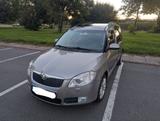 Skoda Roomster 1.6 16V Comfort (Comfort Plus Edition) - Skoda Roomster: Comfort Plus Edition