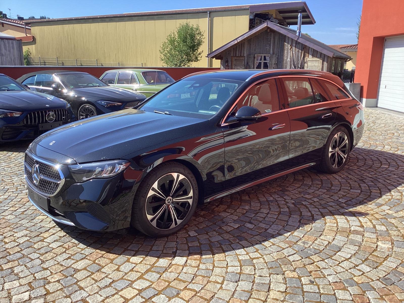 Mercedes-Benz E 300 de T Avantgarde Advanced AHK Panorama
