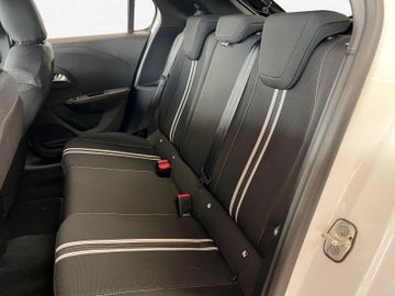 Fotografie des Opel Corsa F GS Kamera LED Sitzheizg Allwetterreifen