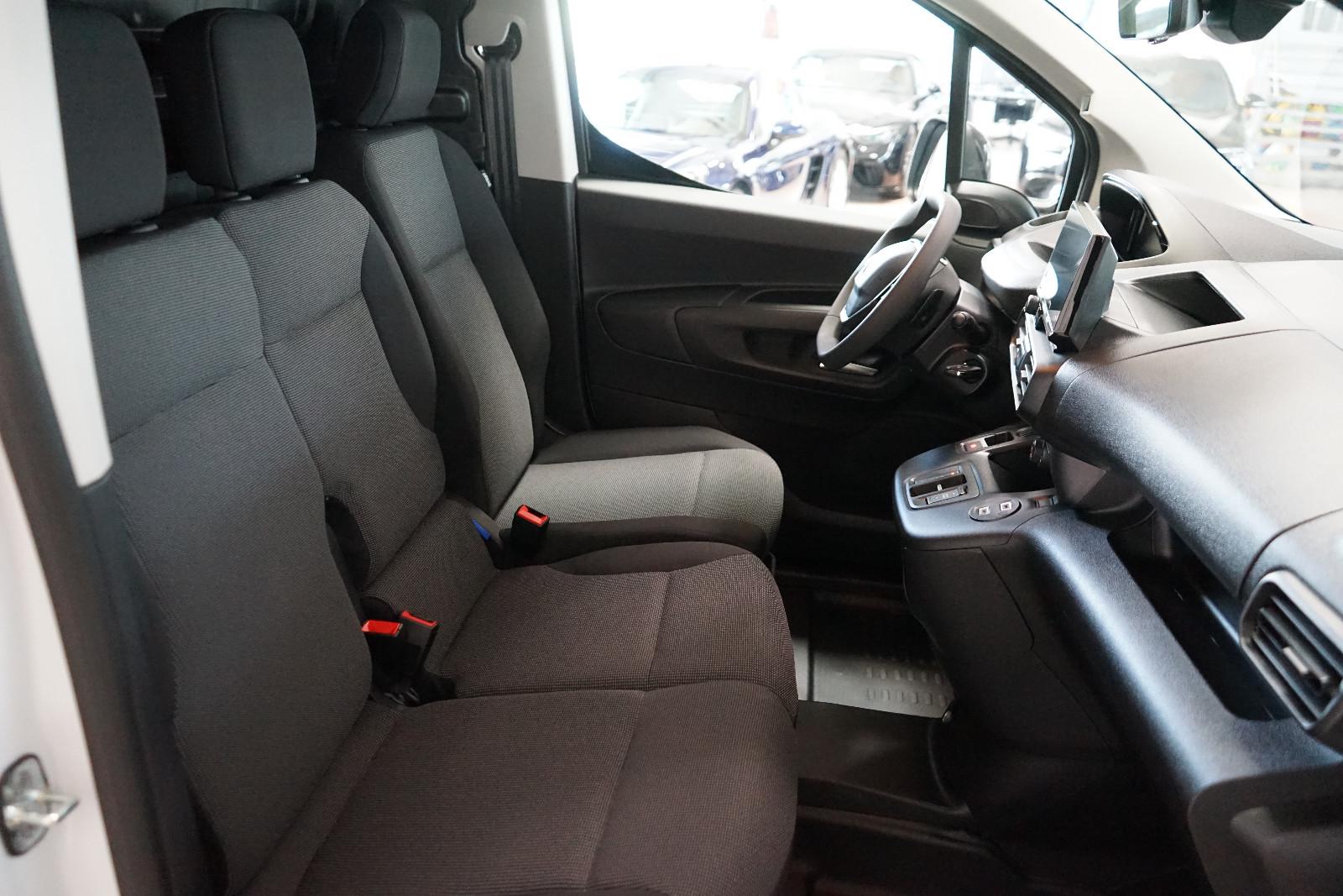 Peugeot Partner XL Diesel 130 L2H1 Automatik Holz+Kamera