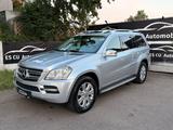 Mercedes-Benz GL 350 GL GL 350 CDI BlueEfficiency 4Matic - silberne Mercedes-Benz GL 350