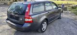 Volvo V50 Kombi 1.6 Momentum - Volvo V50 Momentum mit Benzin-Antrieb
