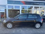 Volkswagen Golf VII Lim Trendline+Tempom+Parkhilfe+Garantie - Volkswagen mit Benzin-Antrieb: Limousine, Garantie