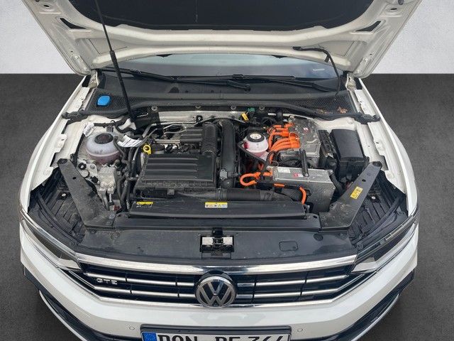 Fahrzeugabbildung Volkswagen Passat Variant GTE *Panorama*Navi*R-Line*