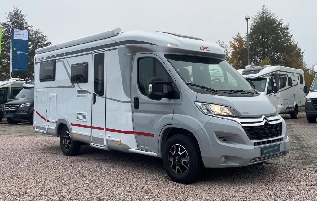 Fahrzeugabbildung LMC Cruiser V 646 G Solar/Sat/18.658,- € sparen!