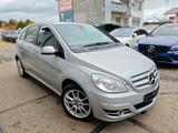 Mercedes-Benz B 200 Sport-Paket/ Navi/ Leder/124.000Km - gebrauchte Mercedes-Benz B 200 aus dem Jahr 2008
