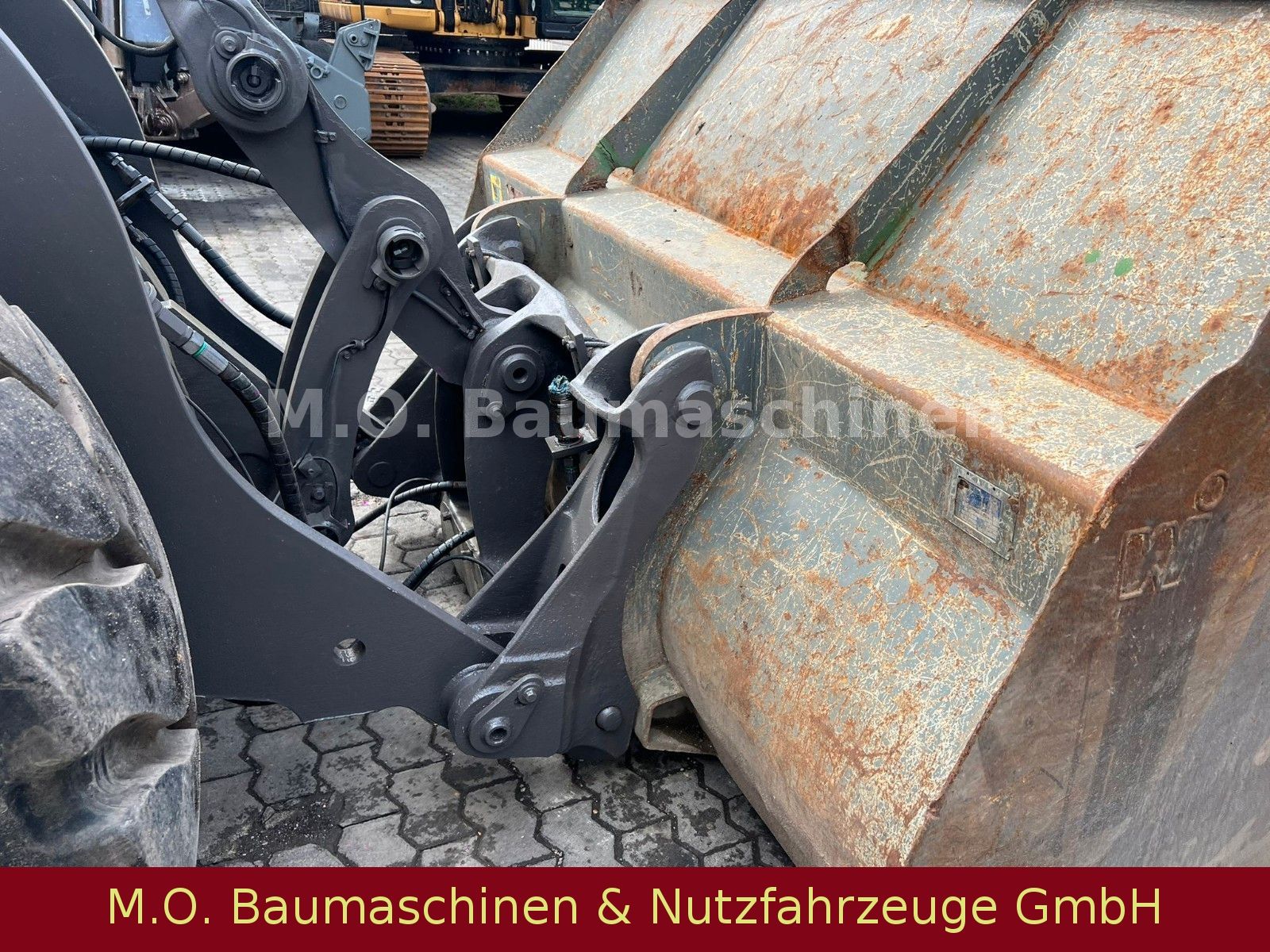 Fahrzeugabbildung Volvo L 70 H / SW / 3 Steuerkreis /AC /BSS/ZSA/ Waage/