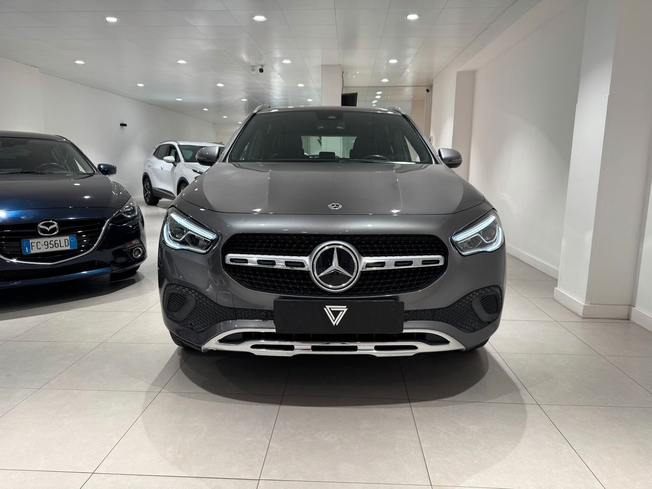 Mercedes-Benz Mercedes-benz GLA 180 d Automatic Sport Plus imagem 2