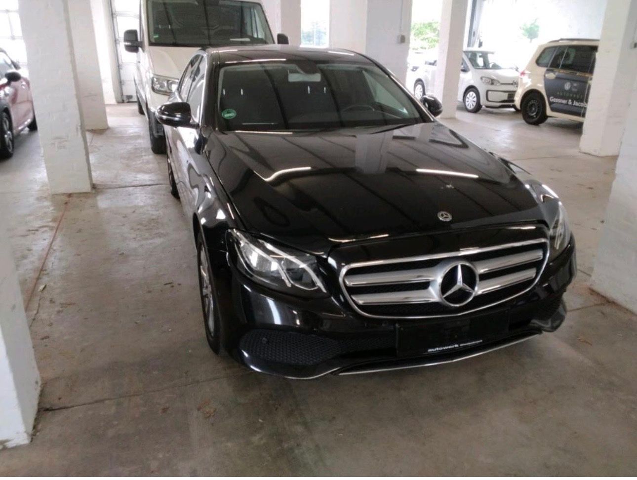 MERCEDES-BENZ E 200 d Limousine  AvantgardeLEDER/SHZ/PDC/TEMPO