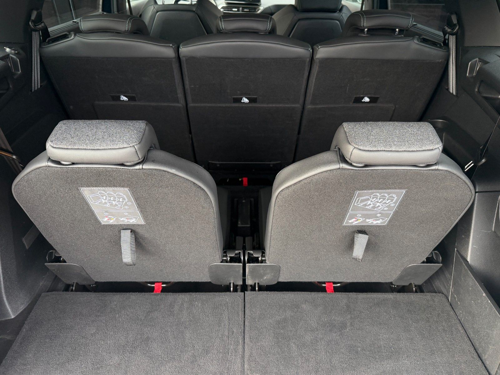 PEUGEOT 5008 5008 Allure 7-Sitzer/1-HAND/CAM/MwSt/SHZ – Ansicht 14
