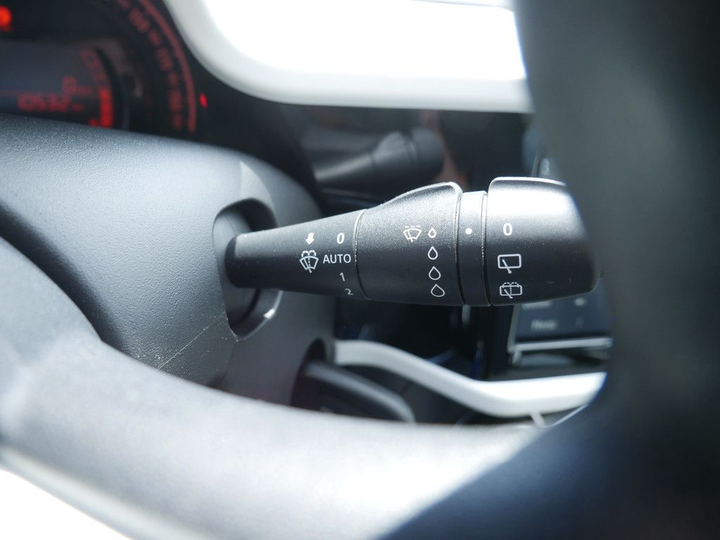 Fahrzeugabbildung Renault Twingo EQUILIBRE SCe 65