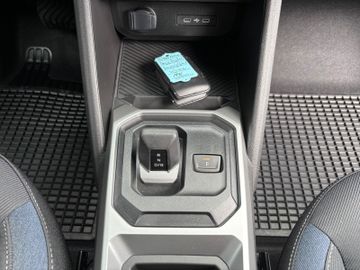 Dacia Duster HYBRID 140 Journey