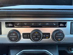 Fahrzeugabbildung Volkswagen T6.1 Multivan Comfortline Navi ACC Virtual 7.Sit