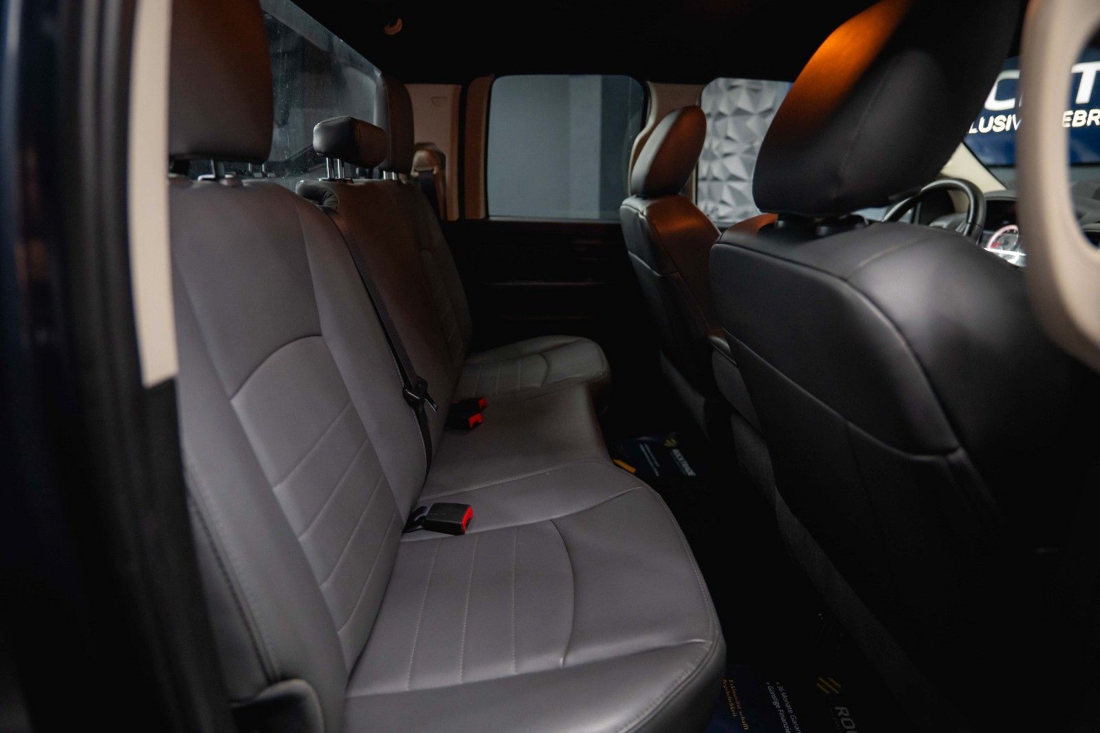 Fahrzeugabbildung Dodge RAM 3.6 V6 4x4  LONGBED Offroad *LPG*6 Sitze*