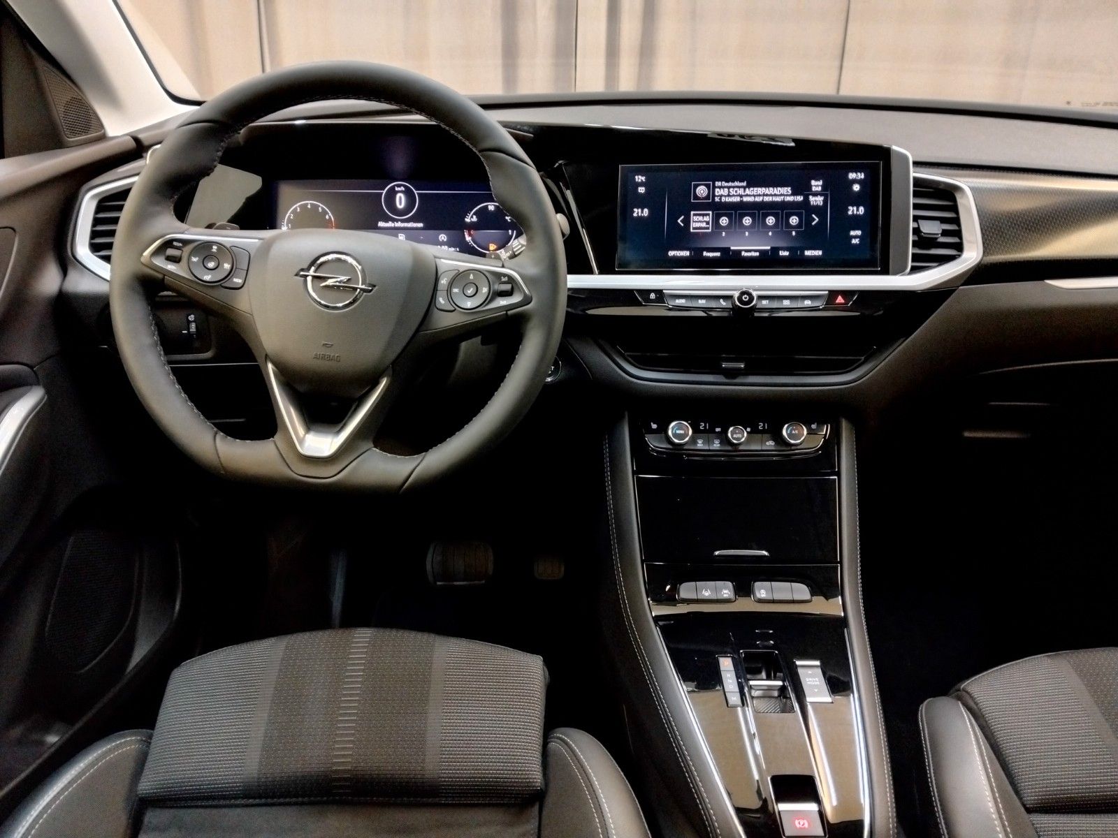 Opel Grandland X (06/2026, Benzin)
