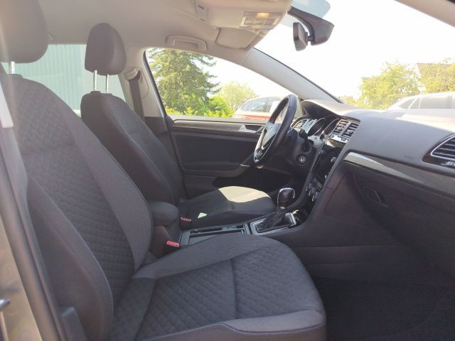 Fahrzeugabbildung Volkswagen Golf VII 1.4 TSI DSG, Navi, Join