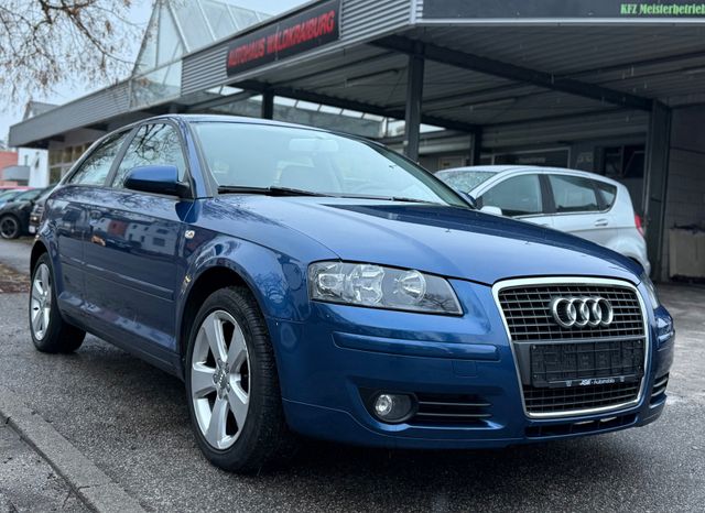 Audi A3 1.6i Attraction/TÜV AU NEU/SHZ/AHK/2.HAND