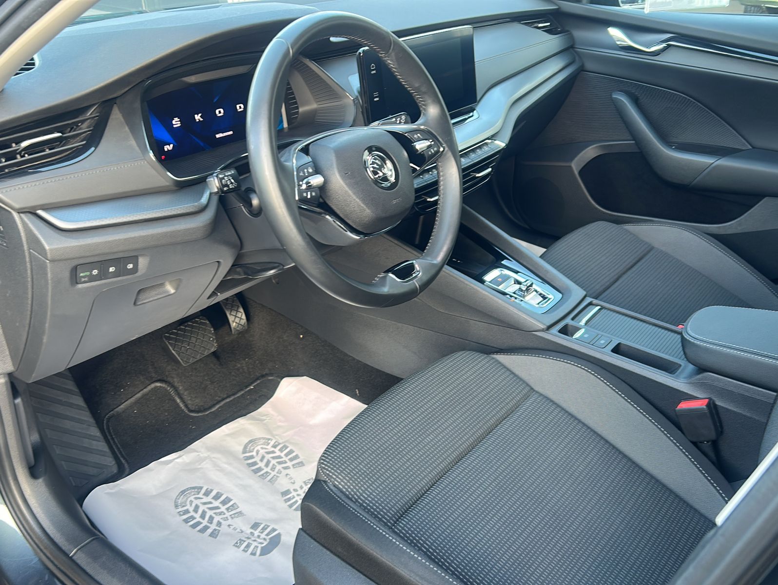 Fahrzeugabbildung SKODA Octavia 1,4 Ambition iV