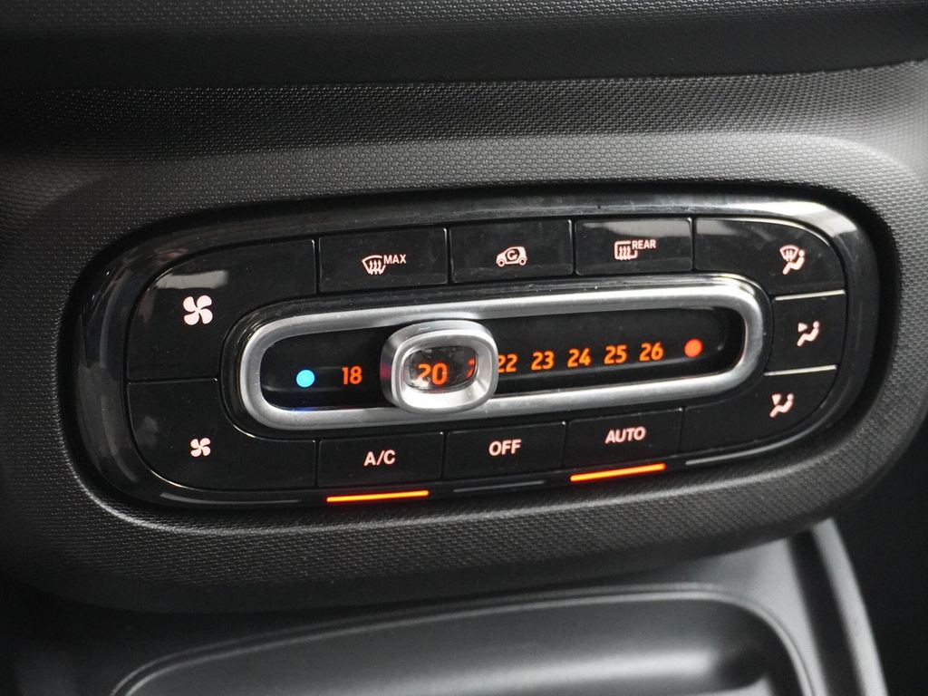 Smart Forfour 1.0 Business Solution automatik 1e besit